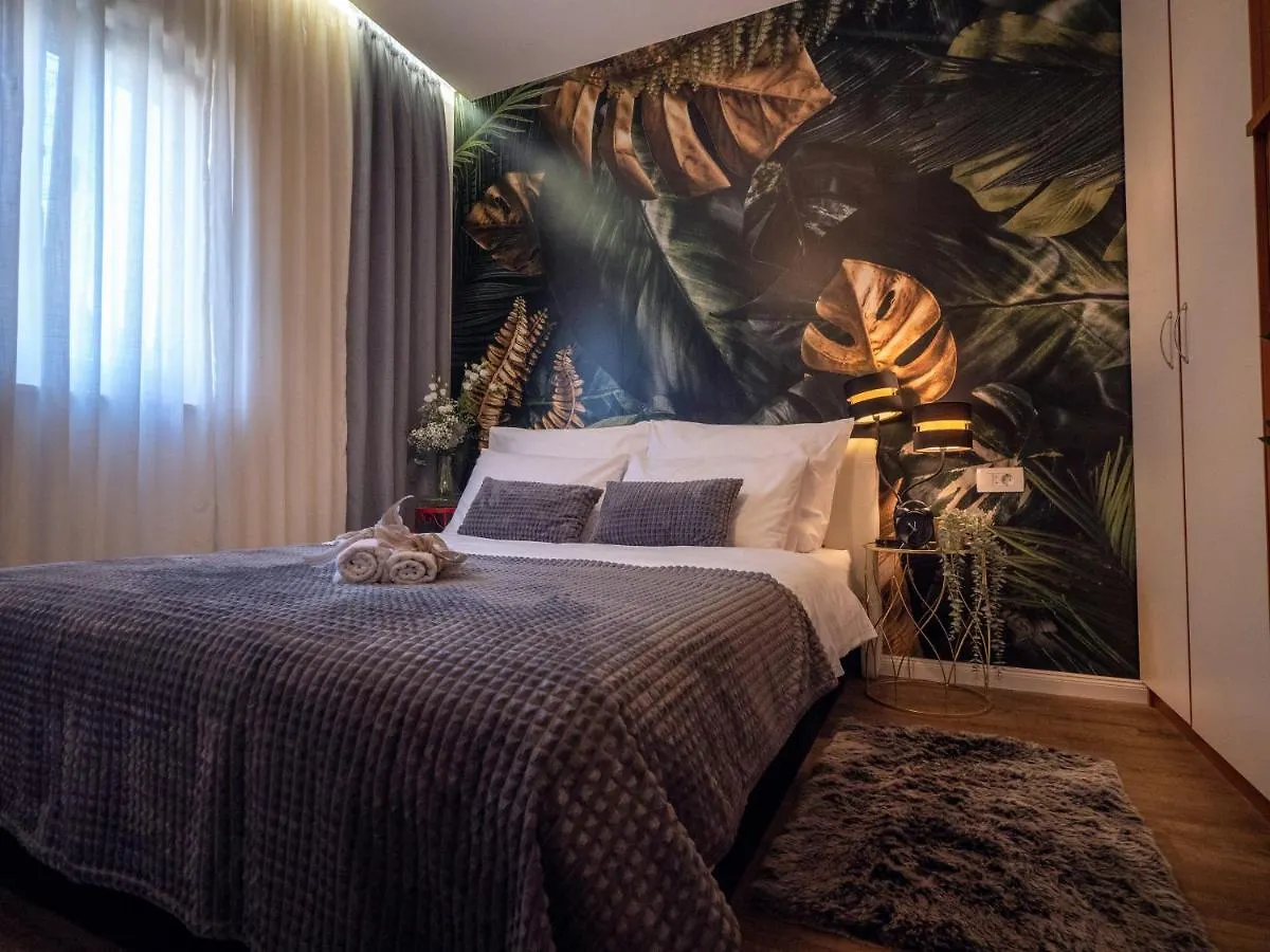 Malona One Bedroom Apartment Zadar 0*,